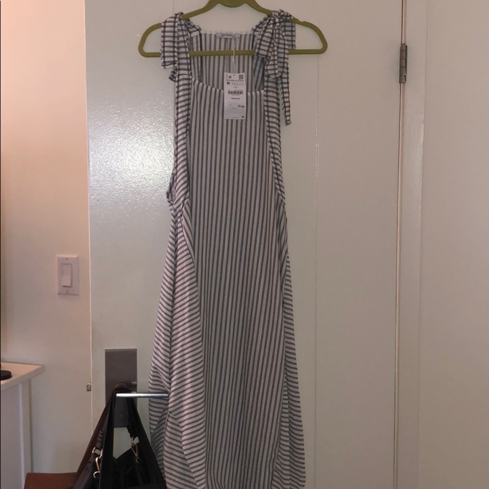 Zara Women’s Summer Dress